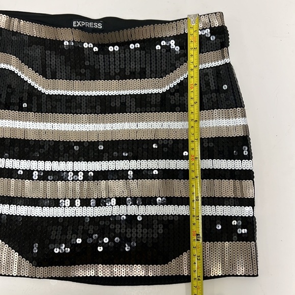 Express Sequined Mini Skirt Size XS - Picture 7 of 7